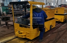 內(nèi)蒙古出口型2.5噸井下湘潭蓄電池電機(jī)車出廠測(cè)試