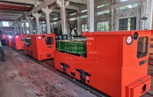 云南2.5噸鋰電池變頻電機車的司控器有哪些功能？