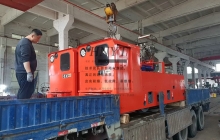 四川為什么湘潭礦用電機車運行時出現(xiàn)很大的沖擊故障？