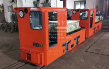 云南礦用蓄電池電機車適合用哪種調(diào)速方式？