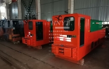 云南升級(jí)改造的8噸蓄電池湘潭電機(jī)車發(fā)貨