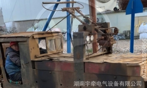 7噸架線(xiàn)式湘潭電機(jī)車(chē)現(xiàn)場(chǎng)工作視頻